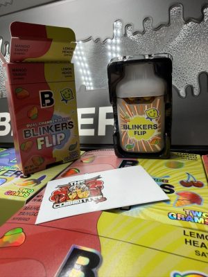 blinkers flip dual chamber disposable